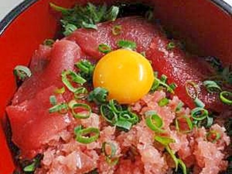 盛り付けるだけ！簡単　月見まぐろ丼